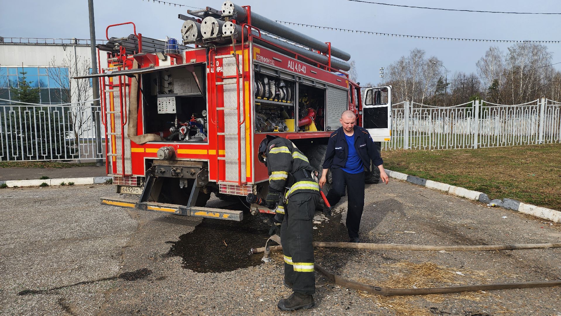 кашира, баскачи, горки, мособлпожспас, пожар, пал травы, тушение пожара, противопожарный ранец,