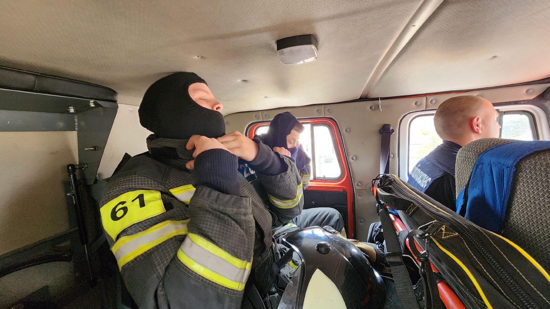 кашира, баскачи, горки, мособлпожспас, пожар, пал травы, тушение пожара, противопожарный ранец,