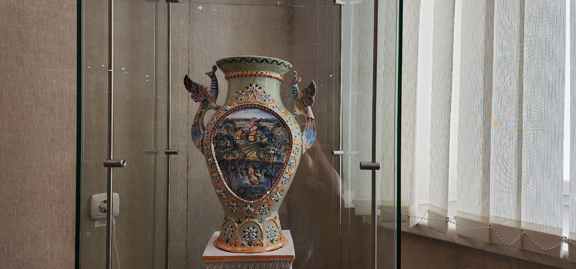 раменское, культура, выставка гжельского искусства в раменском музее,