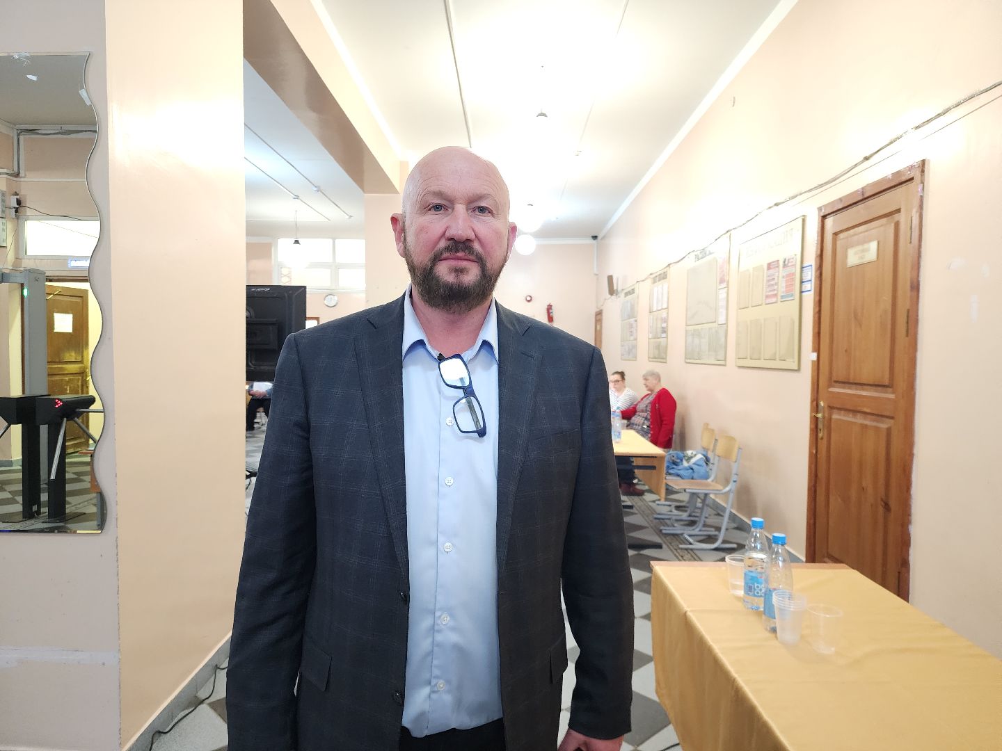 Выездная администрация, Безопасность,