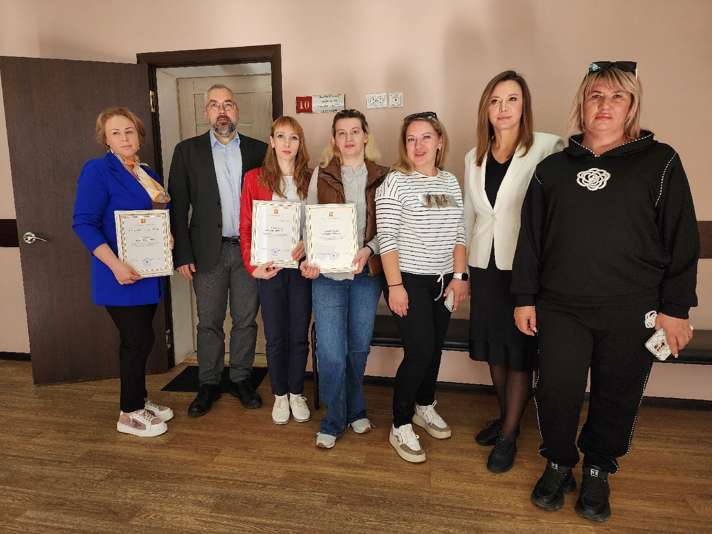 волонтеры, депутат, серпухов, сво, единая россия, гуманитарная помощь,