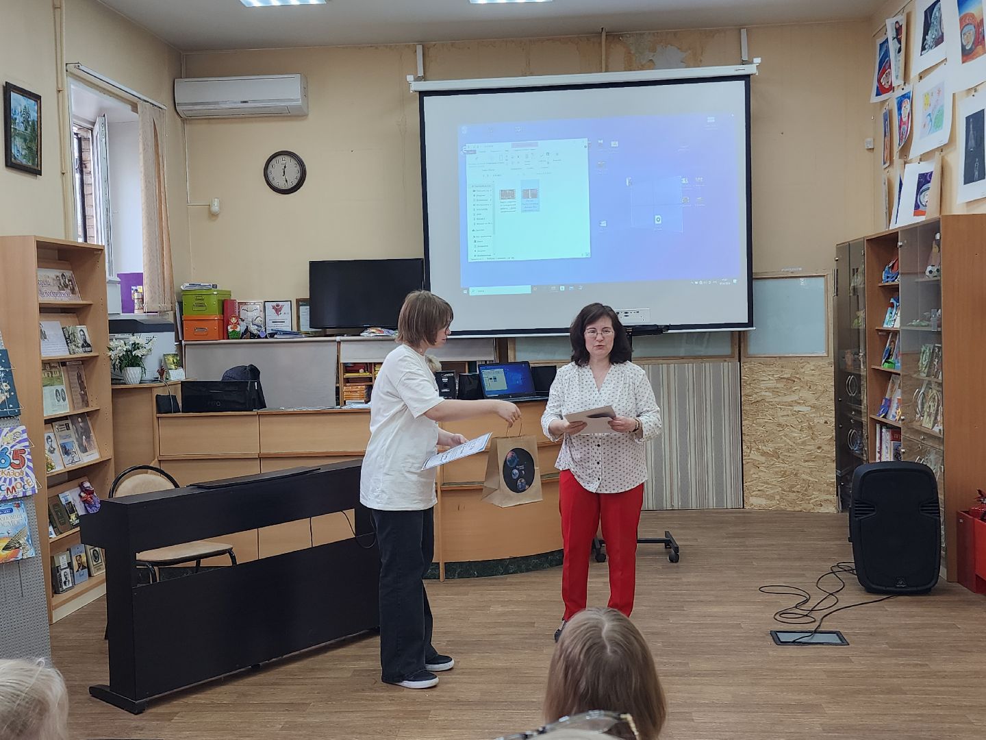 конкурс рисунков, день космонавтики,