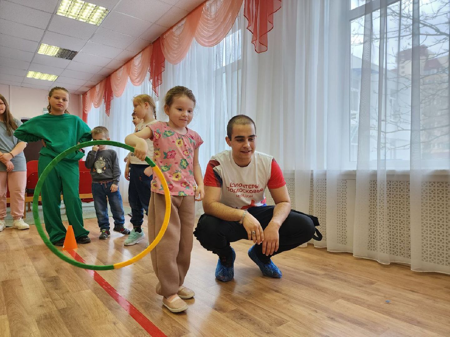 можайск, можайский городской округ, подмосковье, день космонавтики, дети, реабилитационный центр, воспитанники центра, волонтеры, квест, мастер-класс,