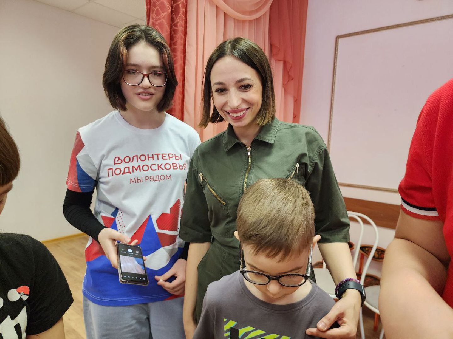 можайск, можайский городской округ, подмосковье, день космонавтики, дети, реабилитационный центр, воспитанники центра, волонтеры, квест, мастер-класс,