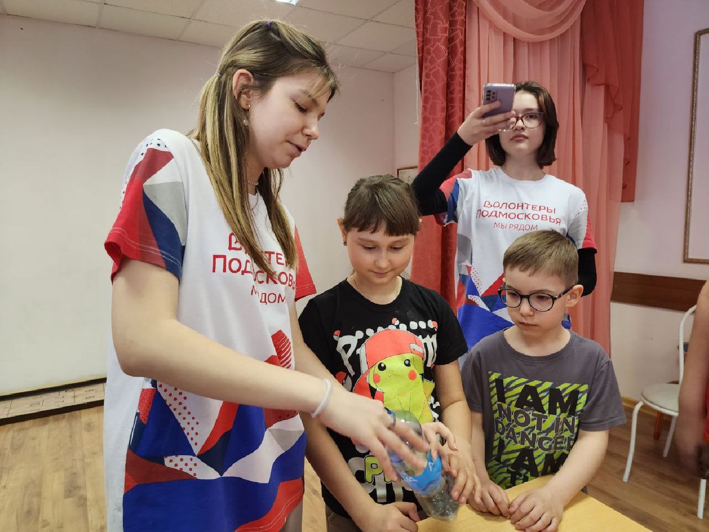 можайск, можайский городской округ, подмосковье, день космонавтики, дети, реабилитационный центр, воспитанники центра, волонтеры, квест, мастер-класс,