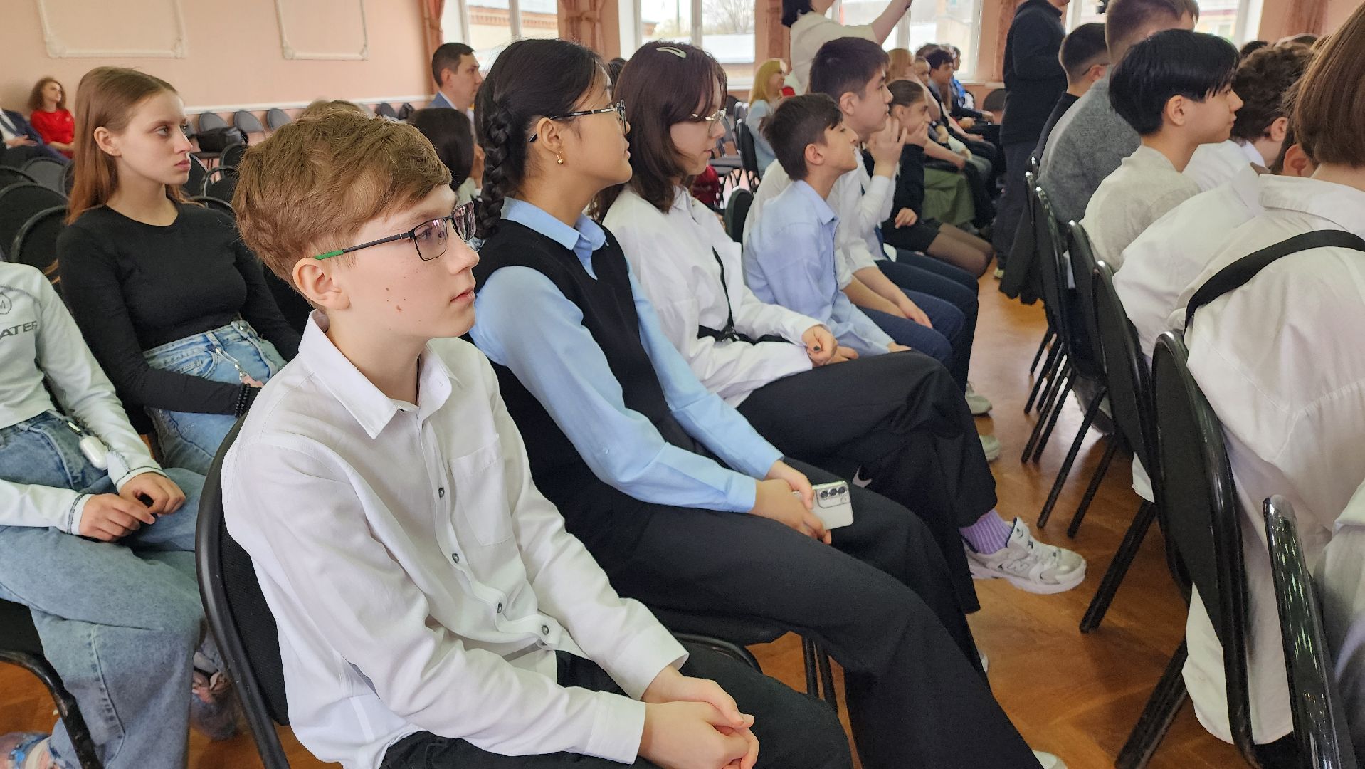 день космонавтики, открытый урок,