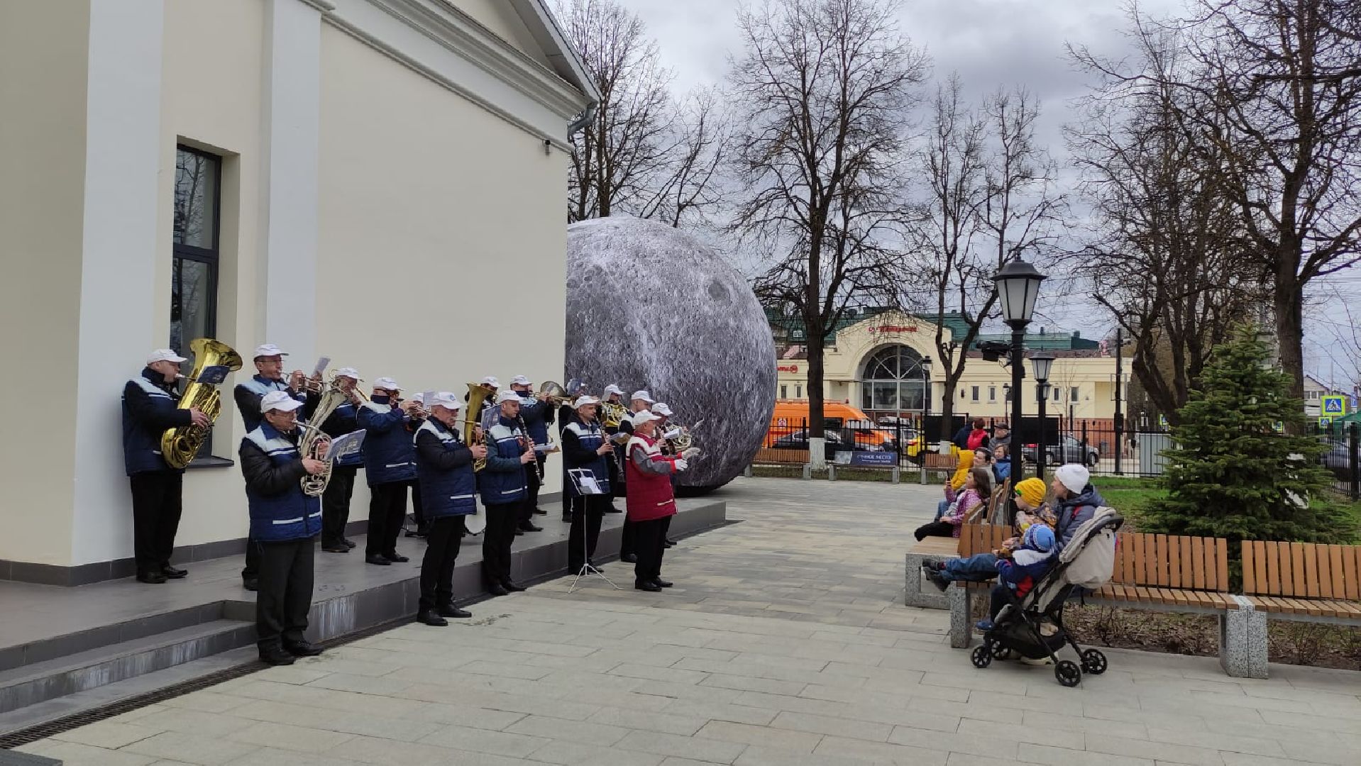 День космонавтики, Звенигородский манеж,