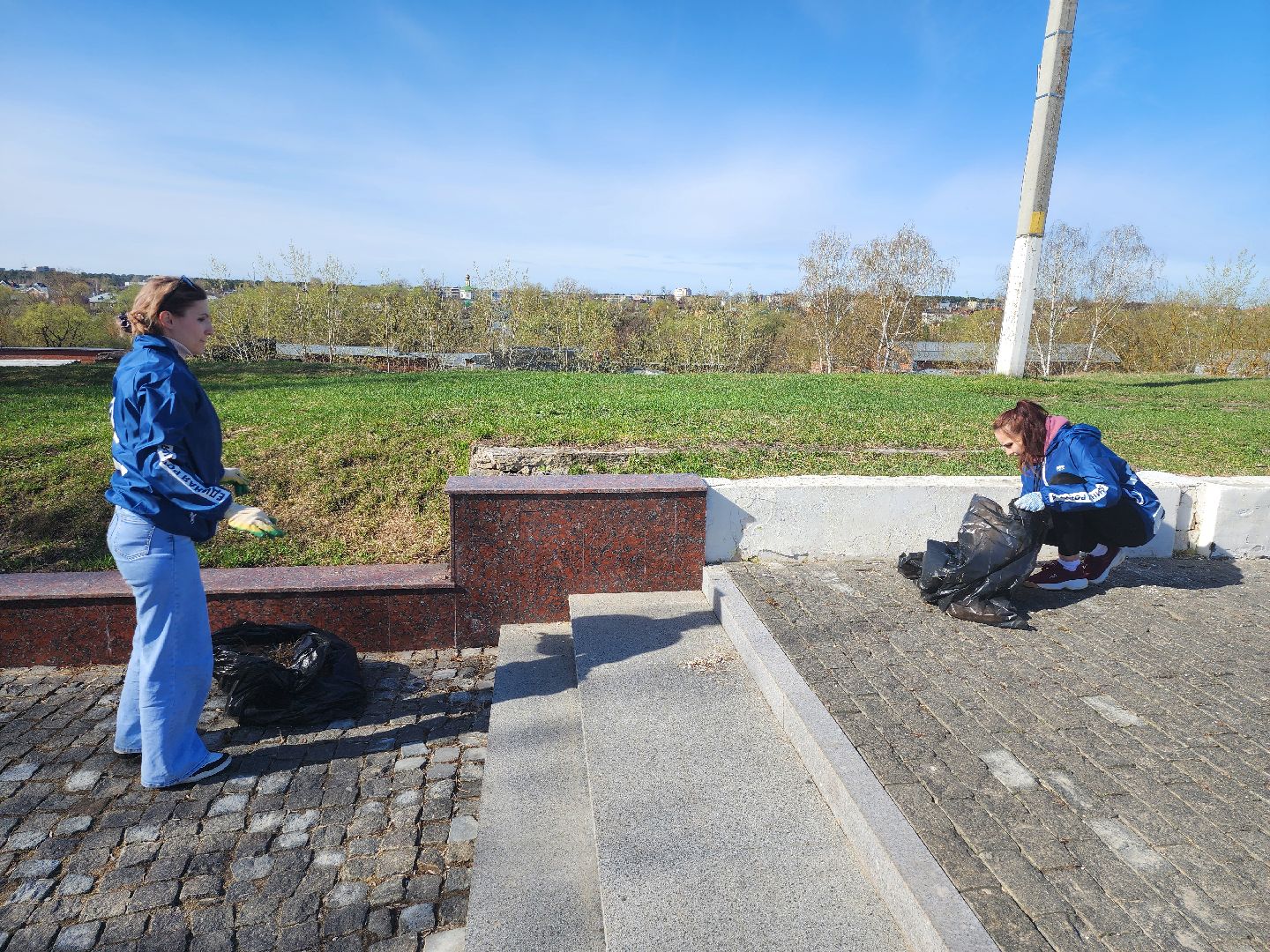 серпухов, подмосковье, субботник, соборная гора, уборка города,