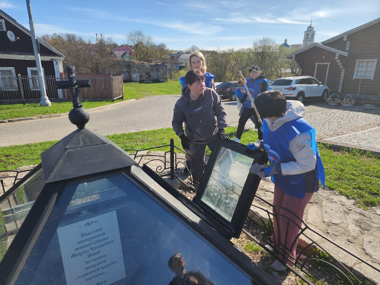 серпухов, подмосковье, субботник, соборная гора, уборка города,