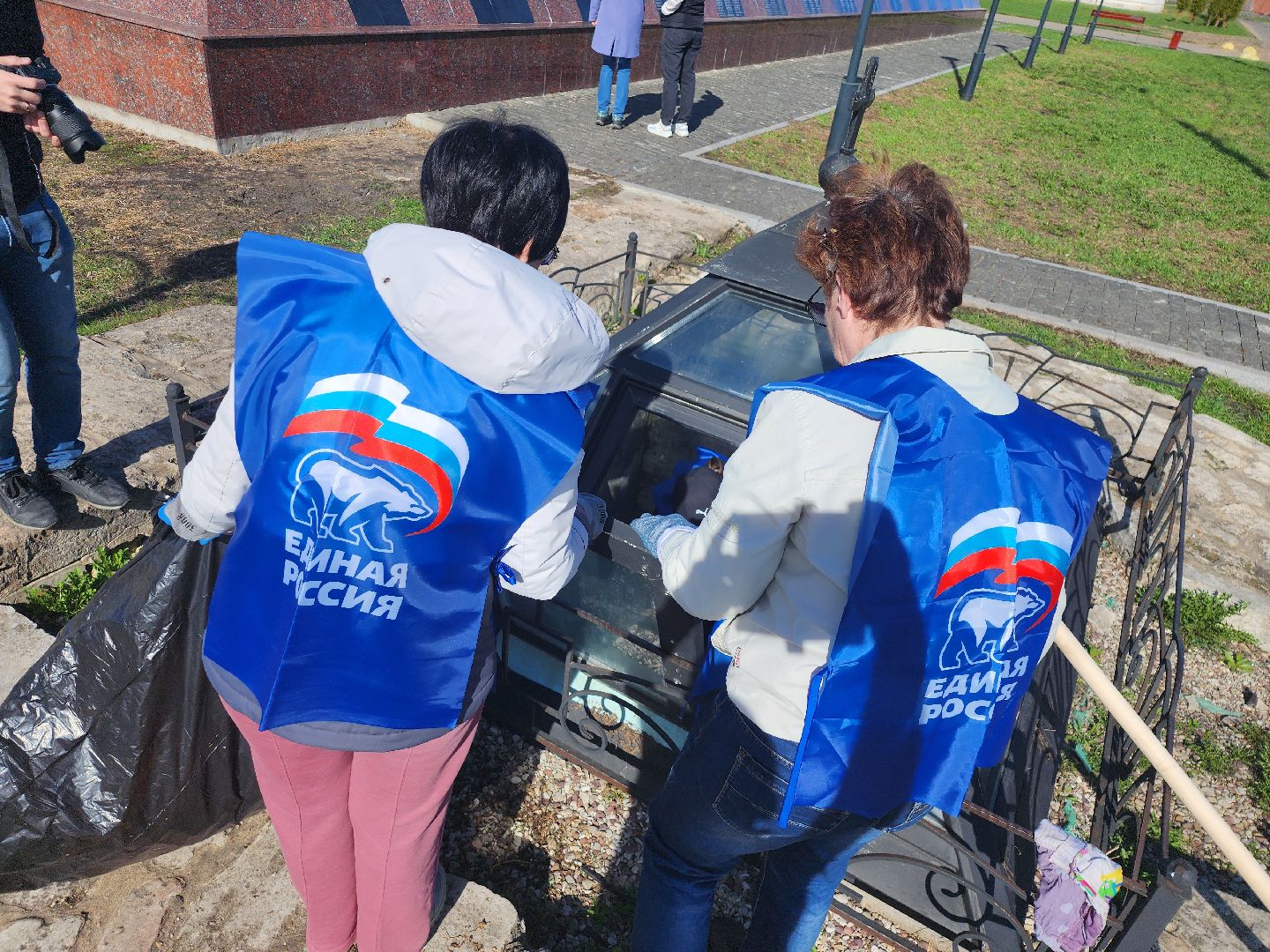 серпухов, подмосковье, субботник, соборная гора, уборка города,