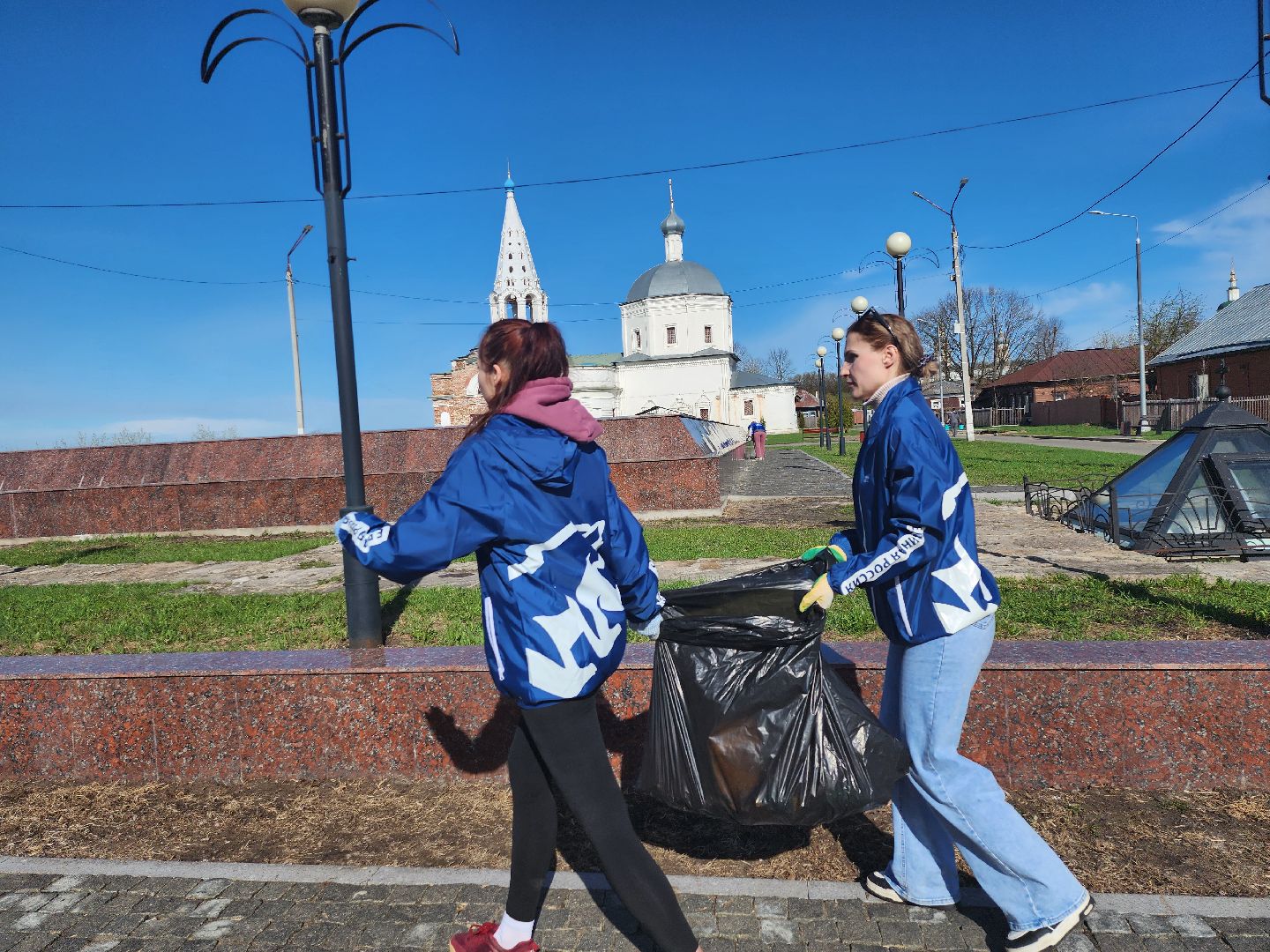 серпухов, подмосковье, субботник, соборная гора, уборка города,