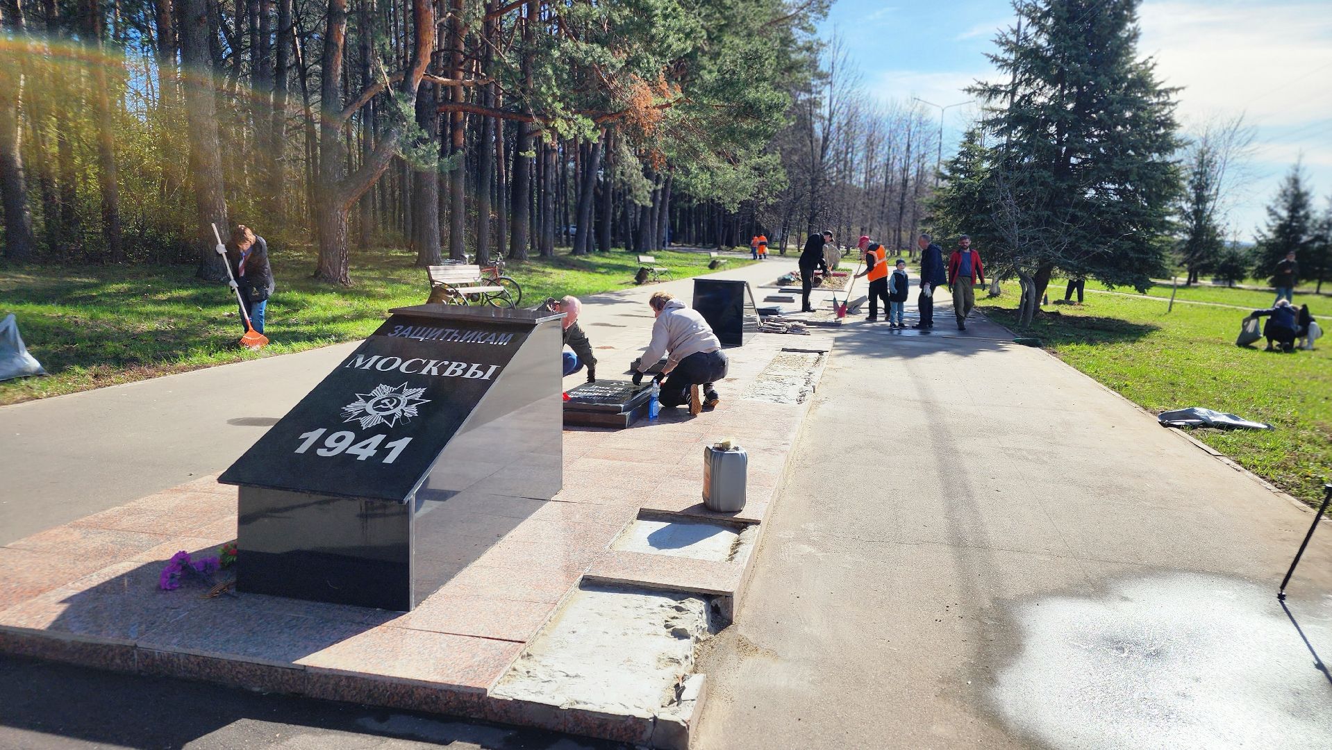 месячник благоустройства, субботник, протвино, мемориал Рубеж обороны, благоустройство,