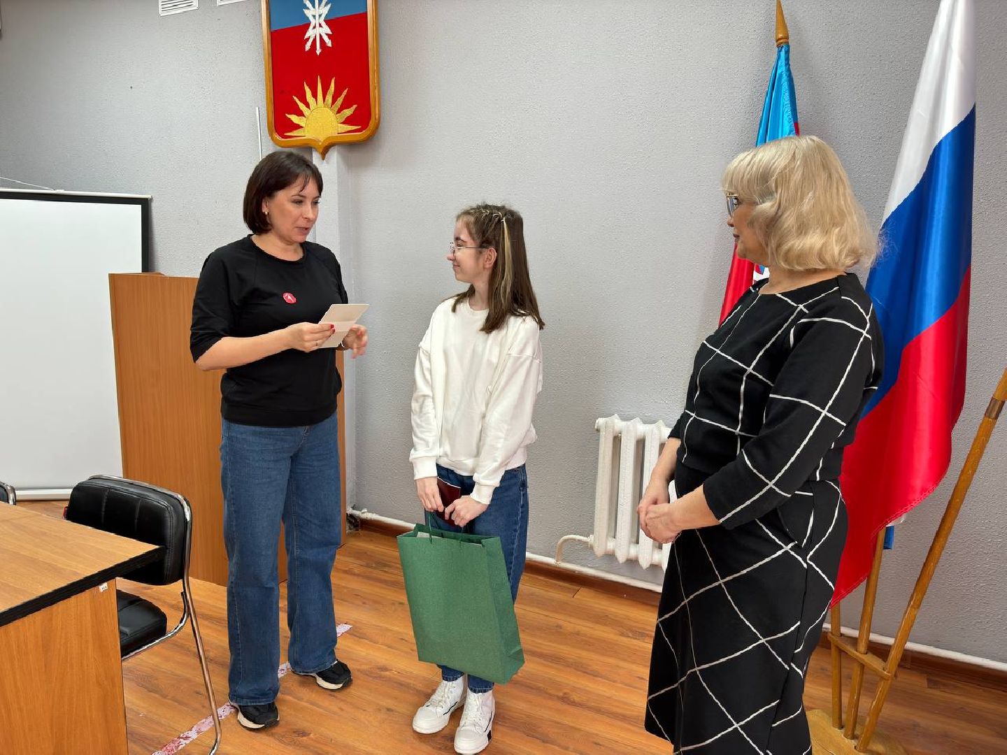 вручение паспортов, глава городского округа, паспорт гражданина рф,