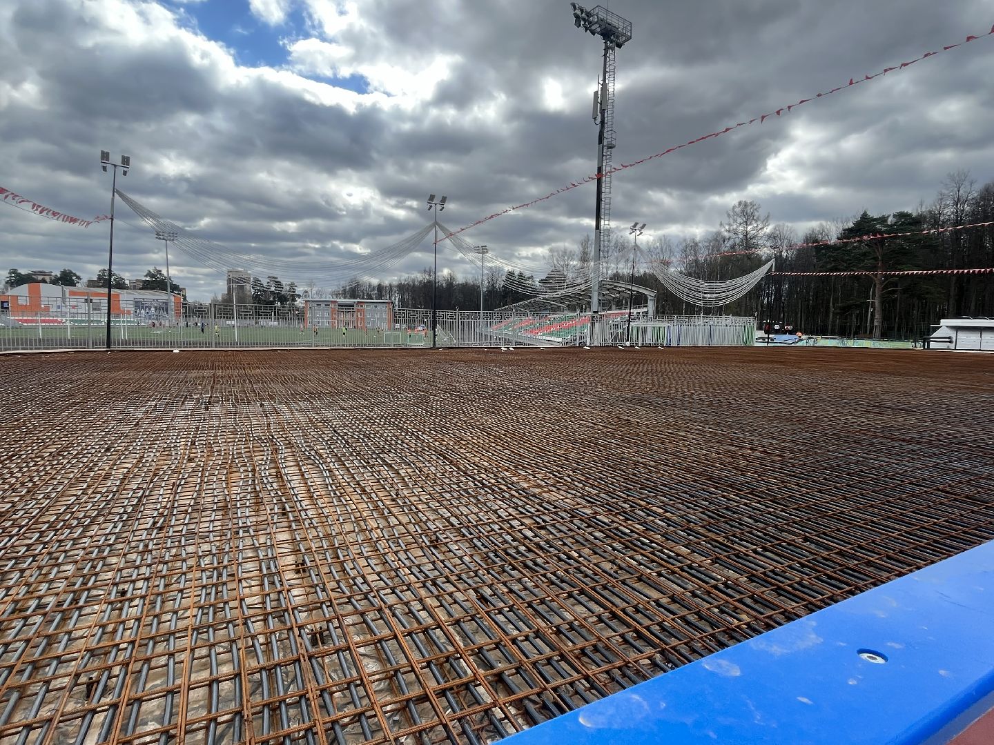 наро-фоминск, каток в парке, центральный парк наро-фоминска, многофункциональная спортивная площадка, спорт подмосковья, наро-фоминский городской округ, кск нара,