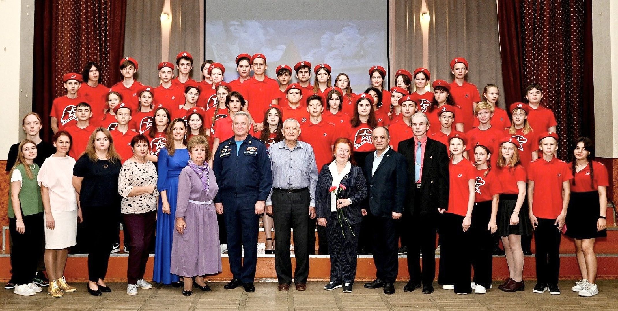 Балашиха, Подмосковье, конкурс Донбасс. Песни с передовой», Фольклорный ансамбль В коромысле, кдц «заря», Досуговый центр Северный, СВО,