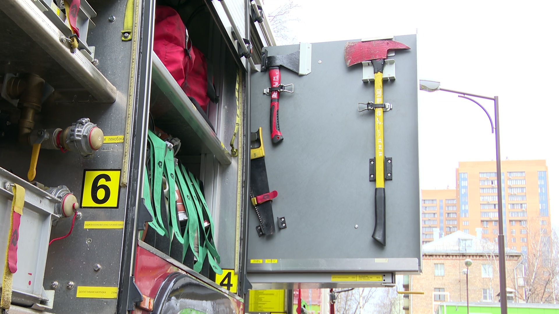 Реутов, детский, сад, МЧС, пожарная техника, люстра, пожарный рукав, вода,