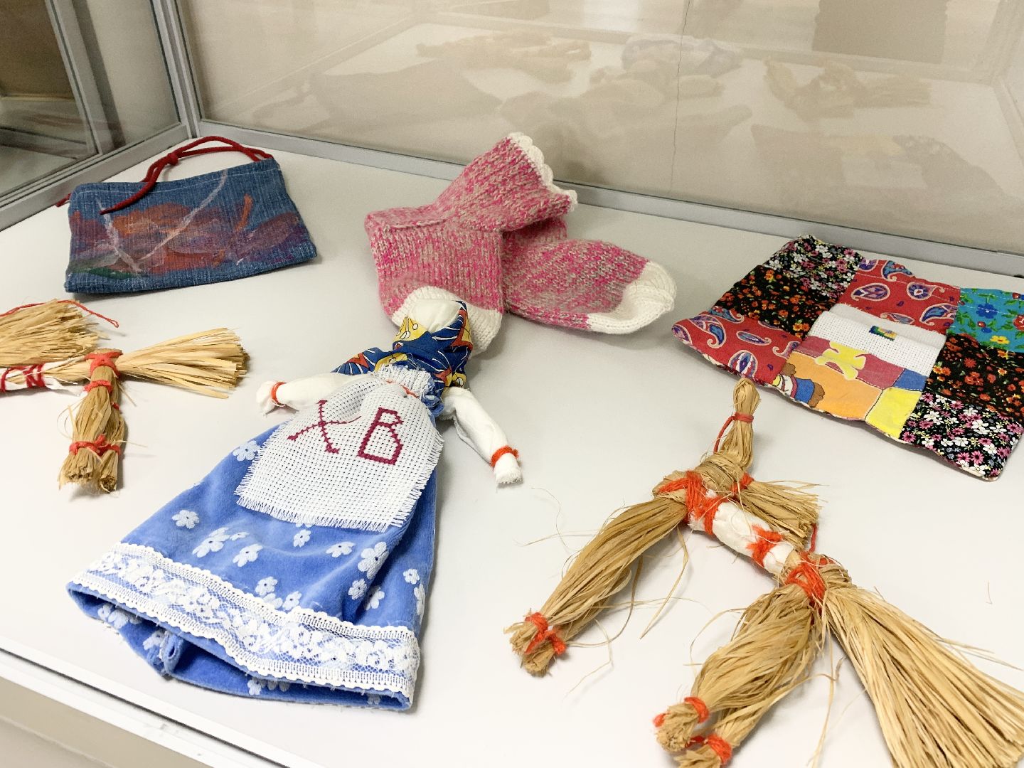 Балашиха, Подмосковье, студия декоративно-прикладного творчества Прялица», Выставка Из поколения в поколение»,фольклорный ансамбль в коромысле, Хор ветеранов Родные напевы,конкурс донбасс. песни с передовой»,