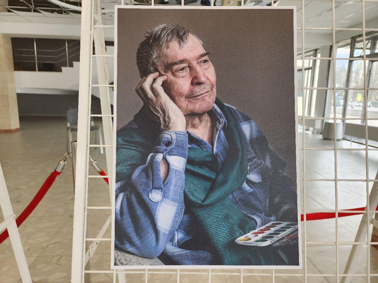 серебряные волонтеры, интернат, пожилые люди, экспозиция, фотовыставка, помощь людям,