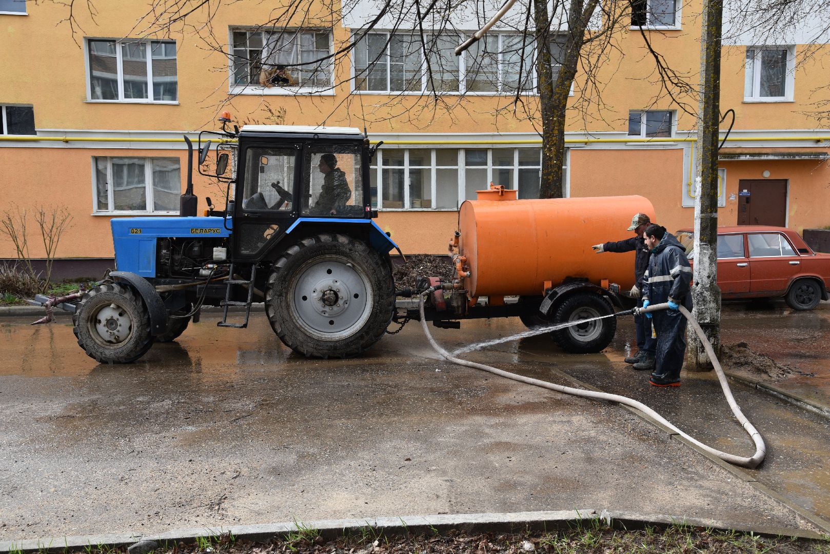 лотошино, благоуйстройство, уборка дворов после зимы, уборка детских площадок,