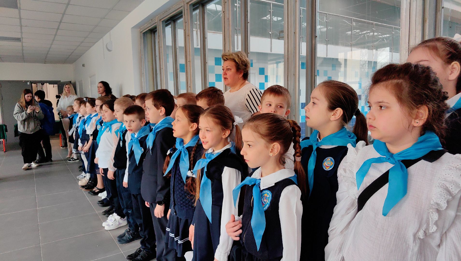 парта героя, космонавт борис волынов, торжественное открытие, школа имени Комарова,