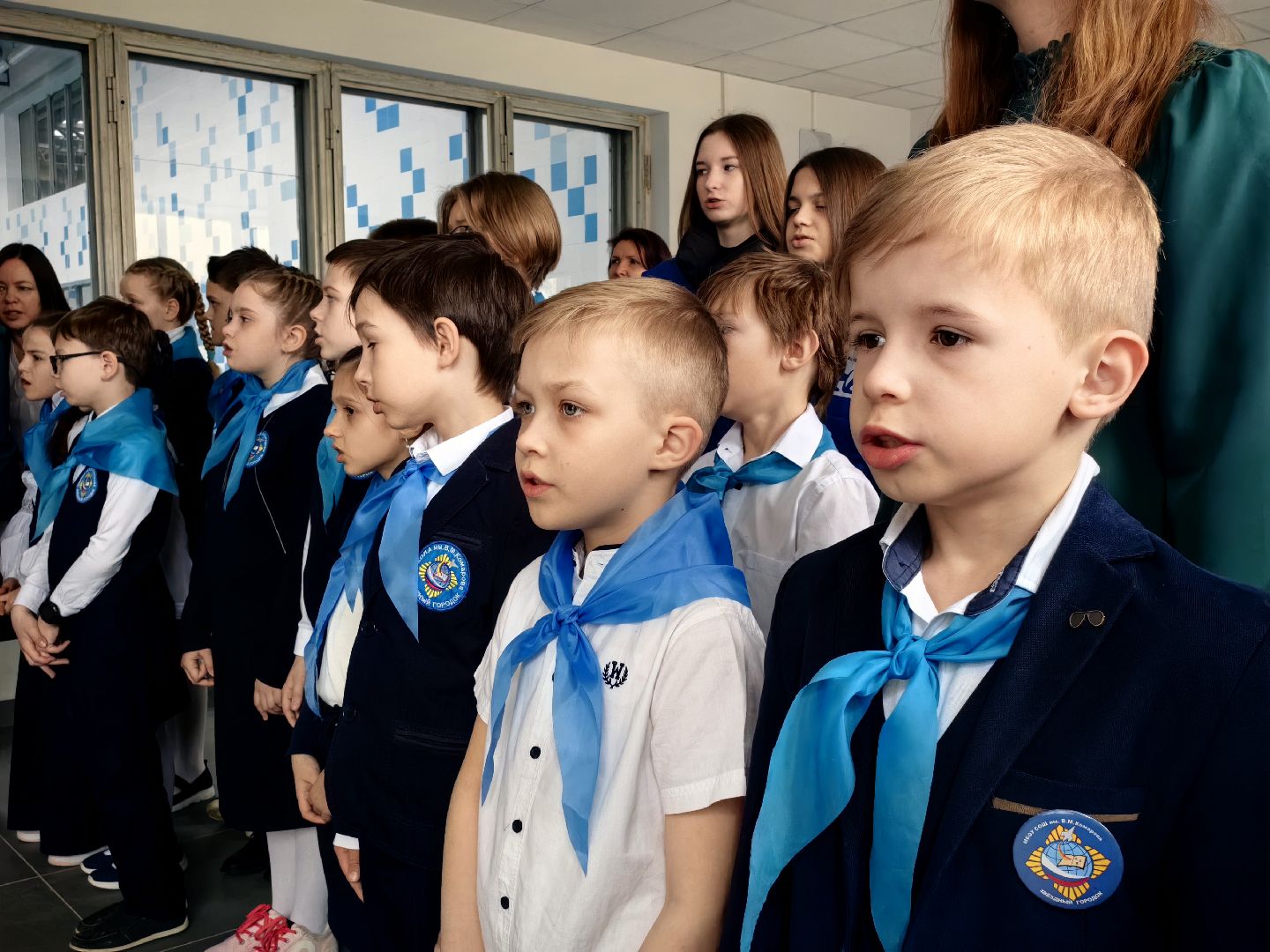 парта героя, космонавт борис волынов, торжественное открытие, школа имени Комарова,