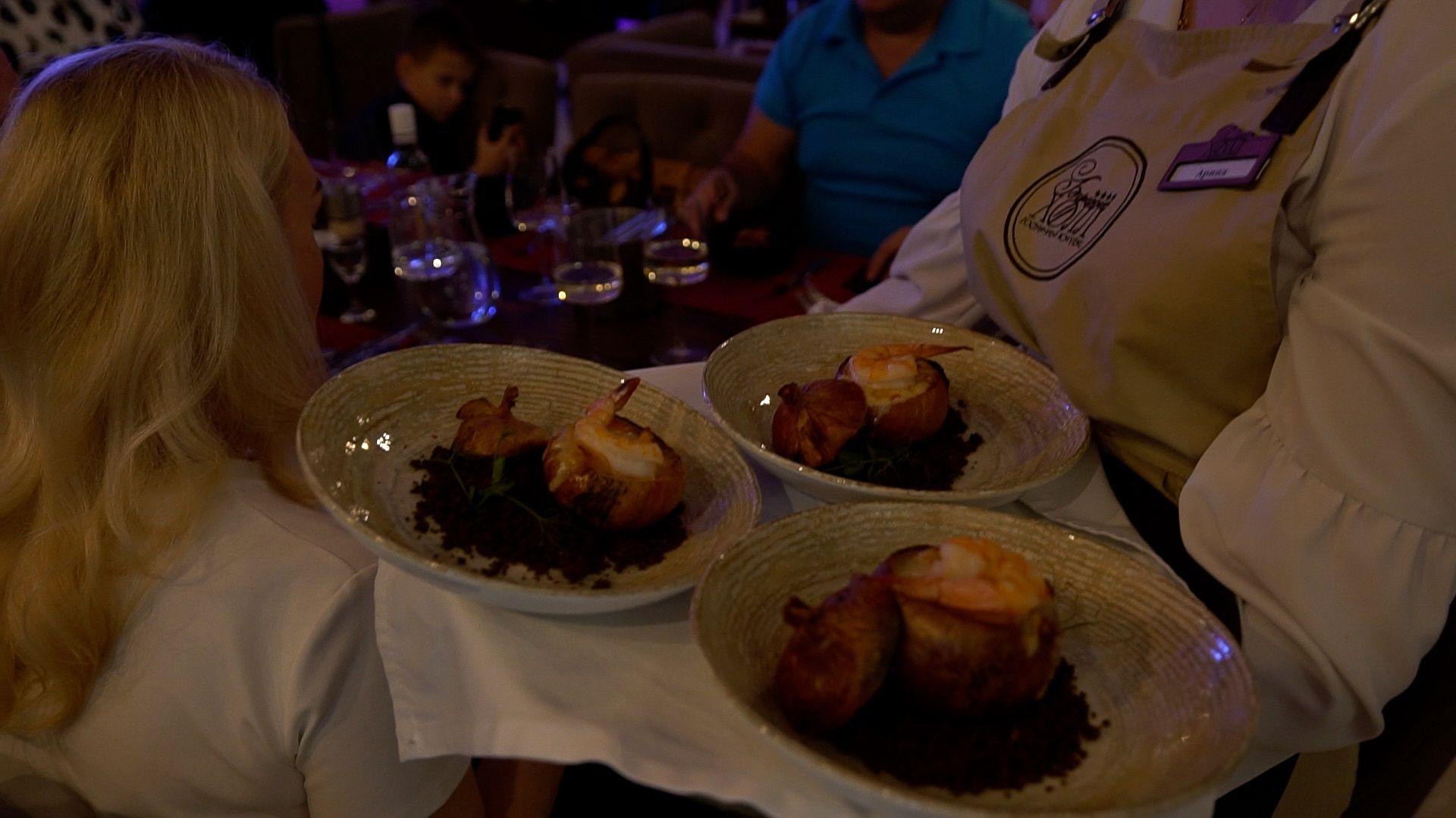 гастро, ужин, гастрономический вечер, Егорьевск, Владимир, Ржев, бабагануш, тартар, лук, сыр, креветки, лосось, чрная смородина, говядина, ягненок, десерт, мильфей, малина, еда,