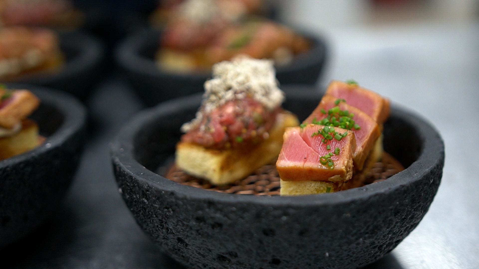 гастро, ужин, гастрономический вечер, Егорьевск, Владимир, Ржев, бабагануш, тартар, лук, сыр, креветки, лосось, чрная смородина, говядина, ягненок, десерт, мильфей, малина, еда,