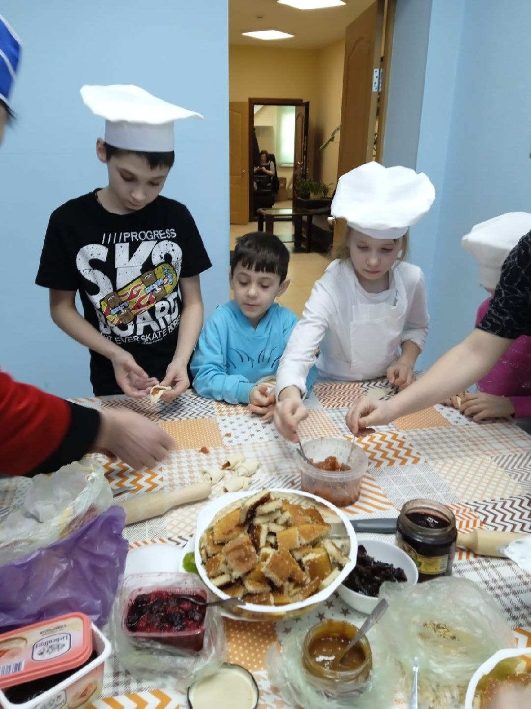 дети, доброе дело, волонтеры,