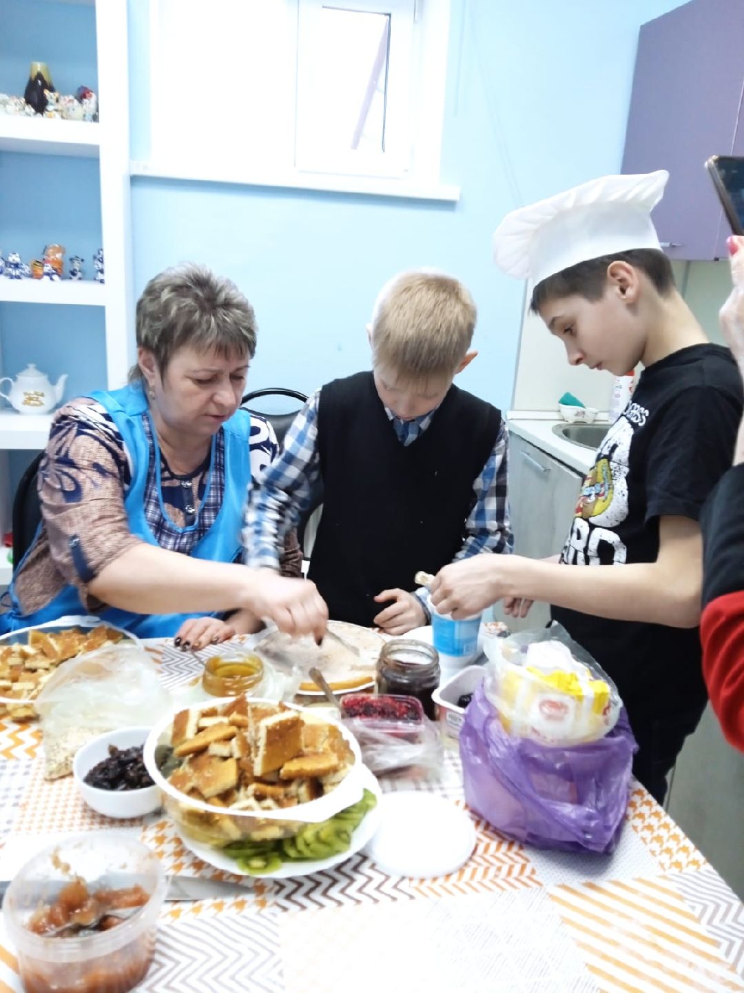 дети, доброе дело, волонтеры,