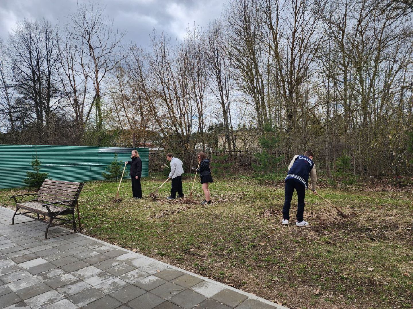 чехов, день добрых дел, школа, подготовка, уборка территории, школьники,