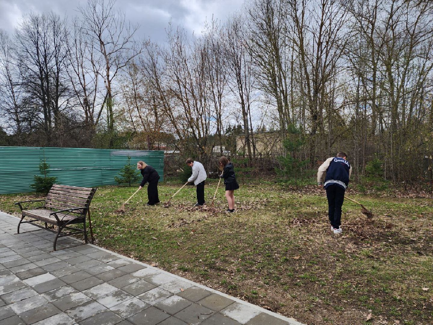 чехов, день добрых дел, школа, подготовка, уборка территории, школьники,
