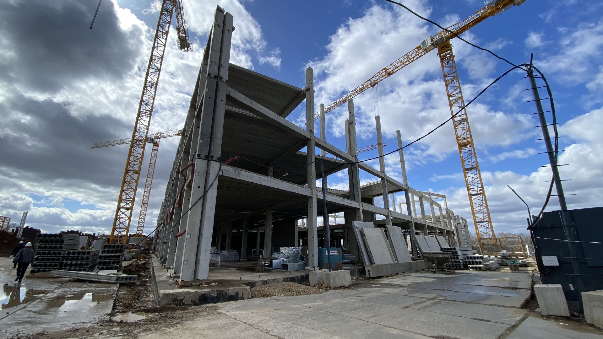 строителтство, строительство школы, школа будущего, Первый квартал, брусника,