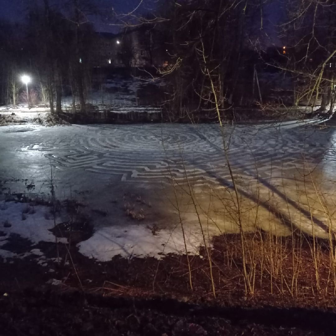 Круги на льду, Снежная крепость, Руза