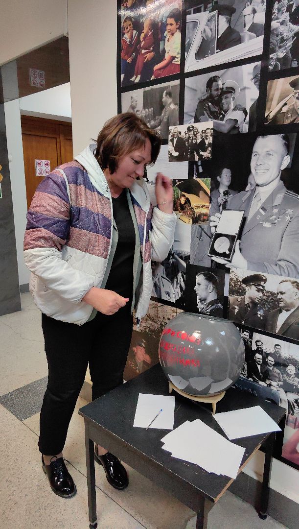 колба, капсула времени, аквариум, послание, потомки,