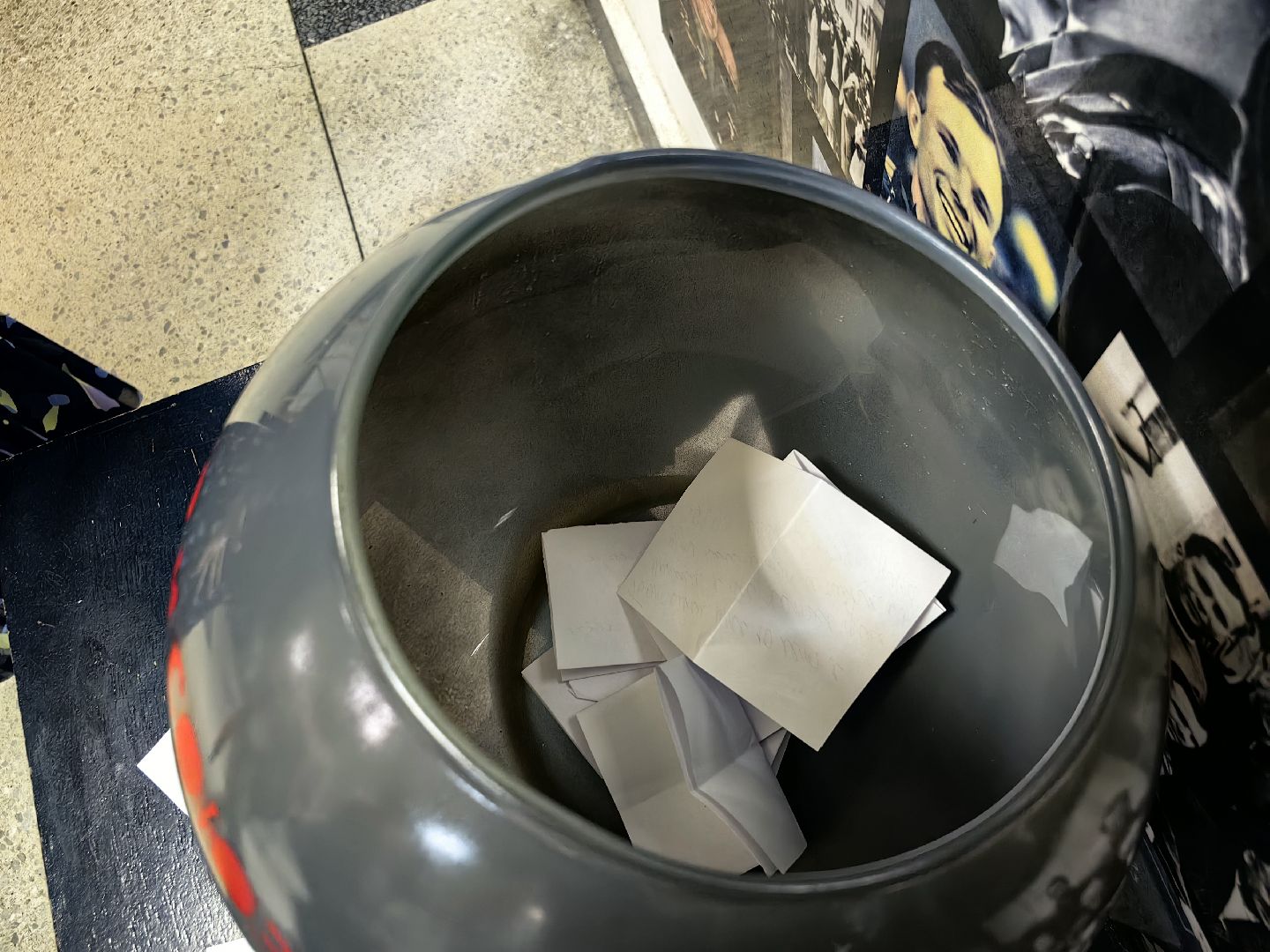 колба, капсула времени, аквариум, послание, потомки,