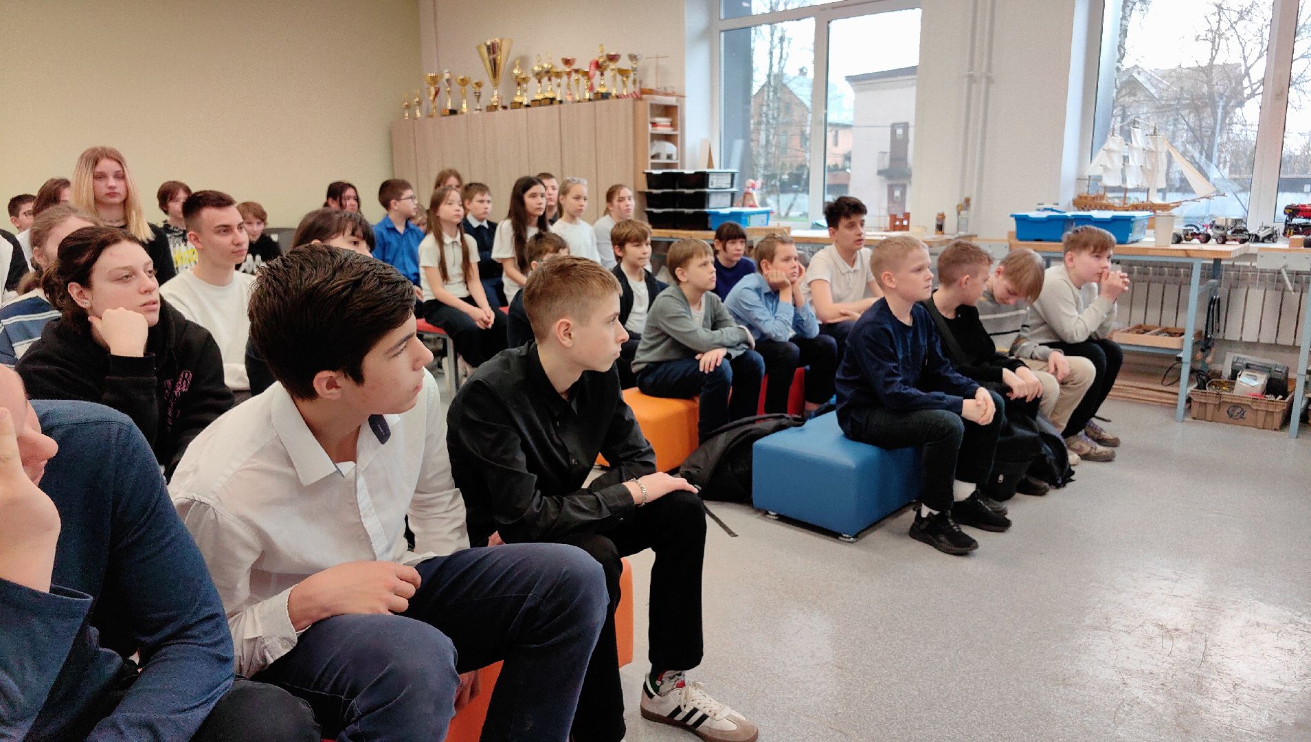 Спасатель, служба 112, безопасность, открытый урок, Центр Гражданской защиты,