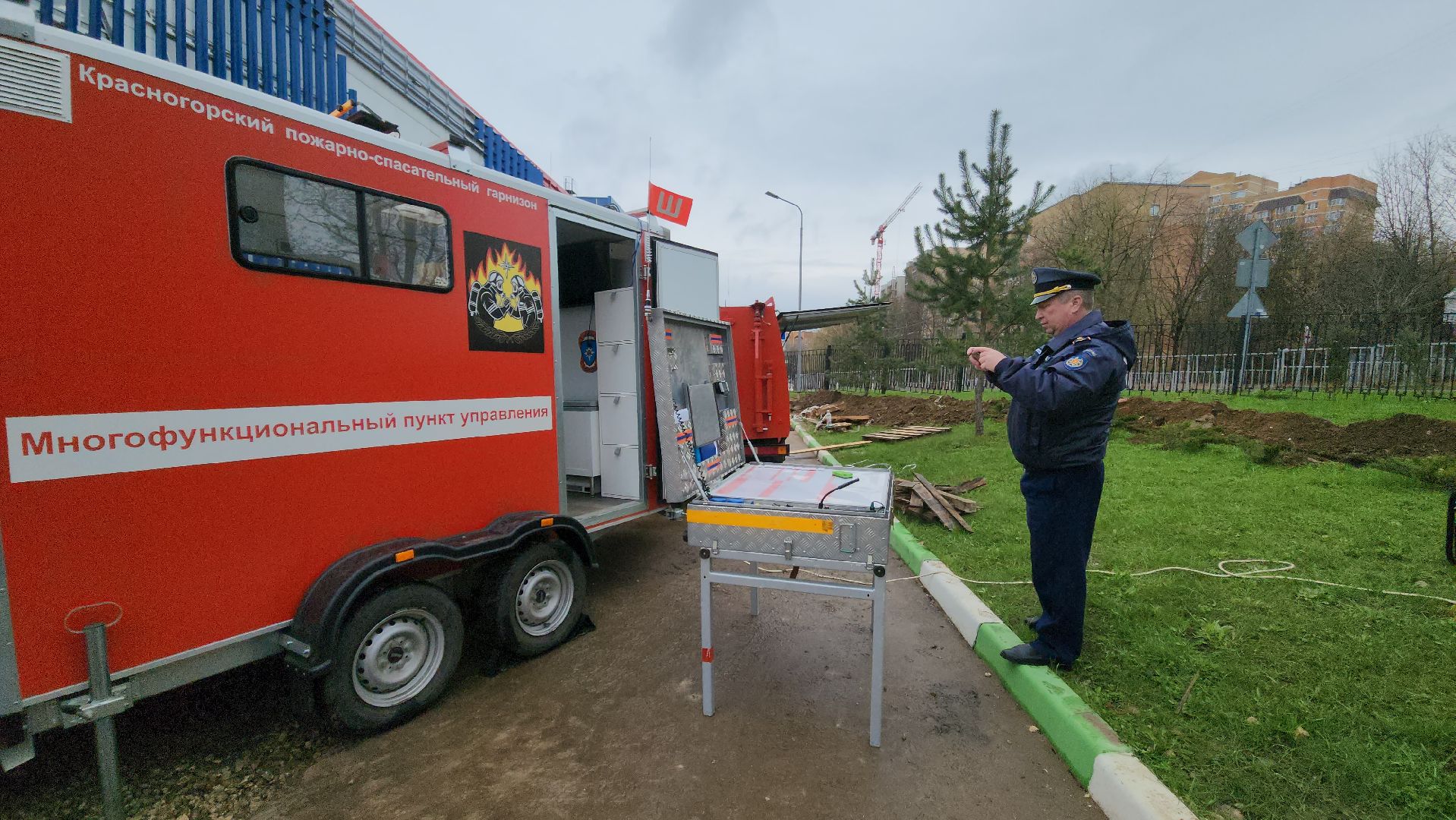 мчс, учения, спасатели, пожарные, 112, красногорск, ледовая арена,