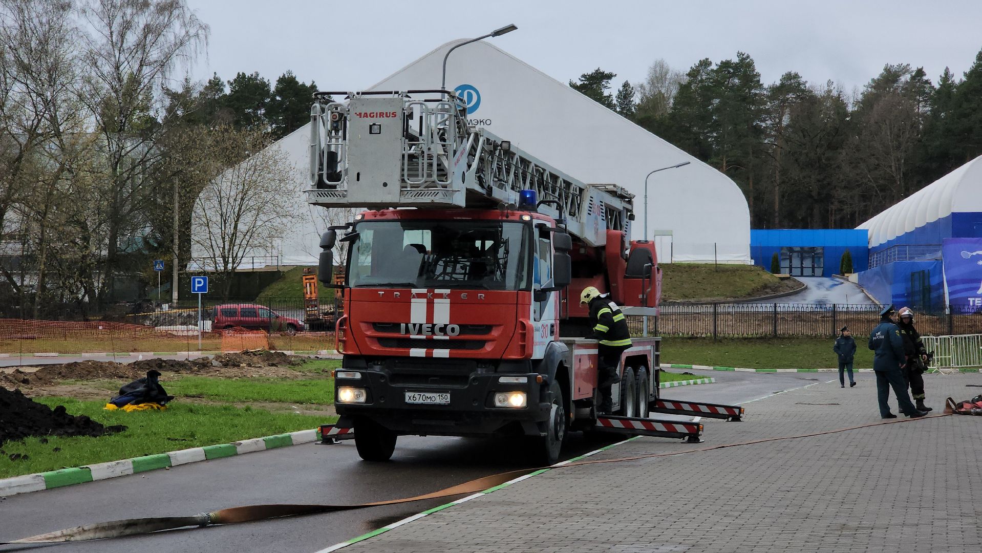 мчс, учения, спасатели, пожарные, 112, красногорск, ледовая арена,