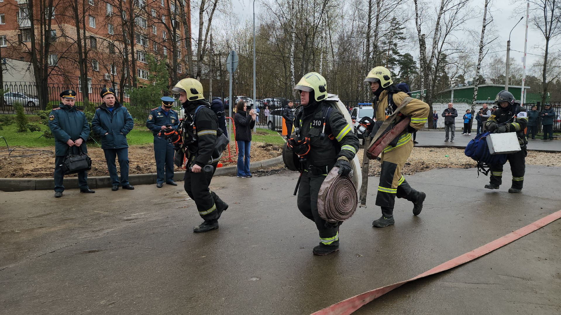 мчс, учения, спасатели, пожарные, 112, красногорск, ледовая арена,
