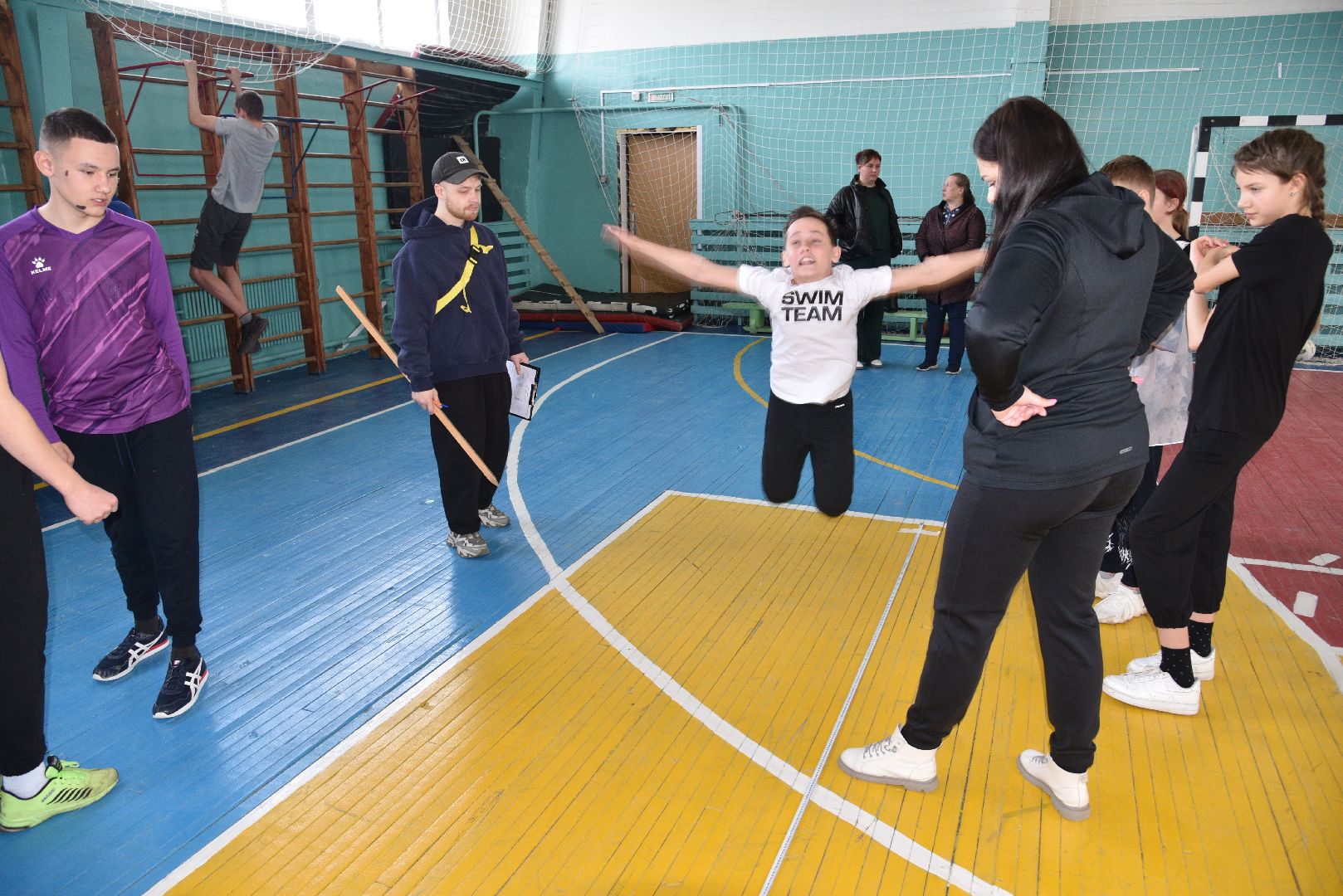 лотошино, лотошинская школа 1, зарница, военная игра,