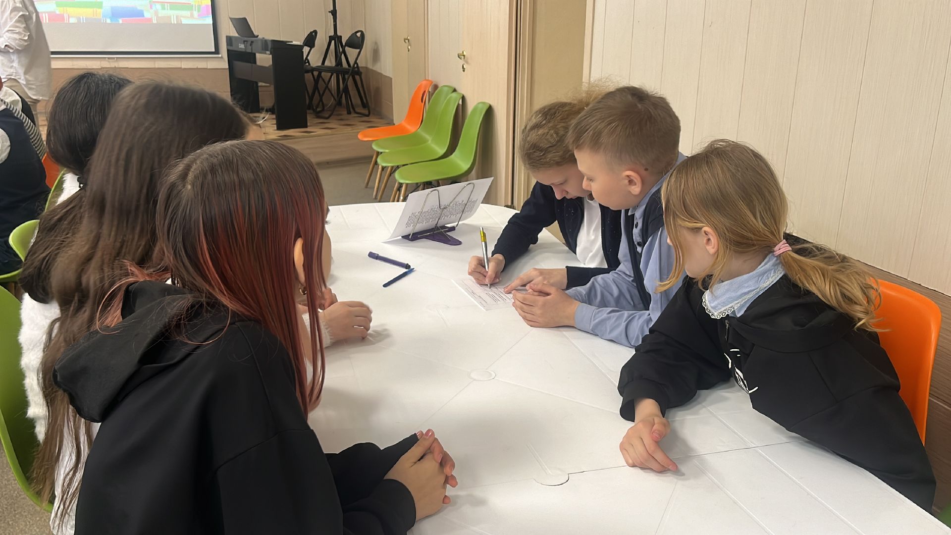 квиз, квиз для детей, литературный квиз, библио-холл, библиотека, школьники,