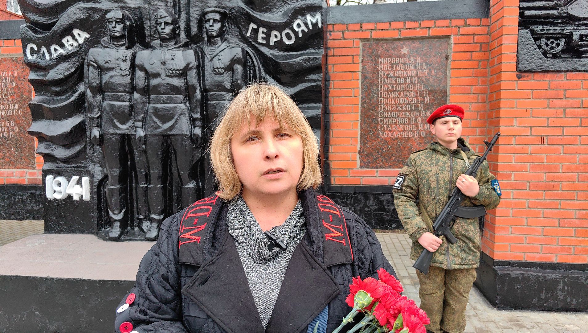 битва за москву, подвиг, возложение цветов, юнармия, монумент,