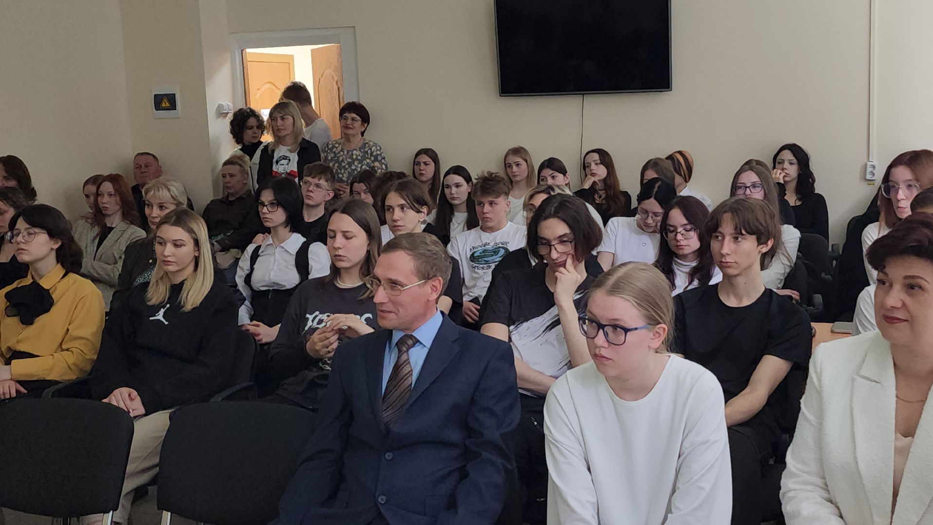 серпухов, серпуховский колледж, улица осенняя 54, маяковский, поэтический форум,