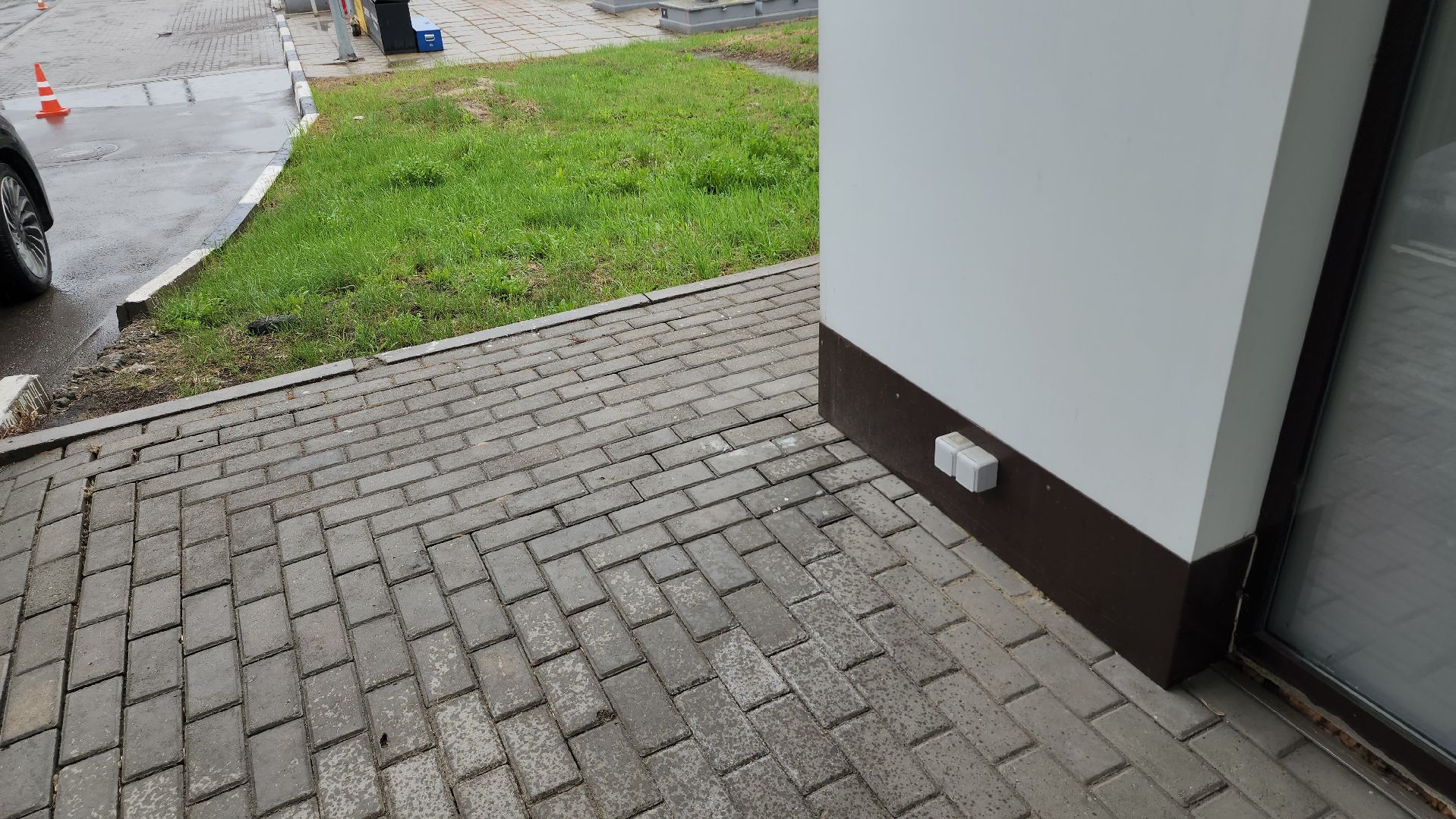 серпухов, гибридный электроавтомобиль, зарядные станции, транспорт, депутат-эколог,