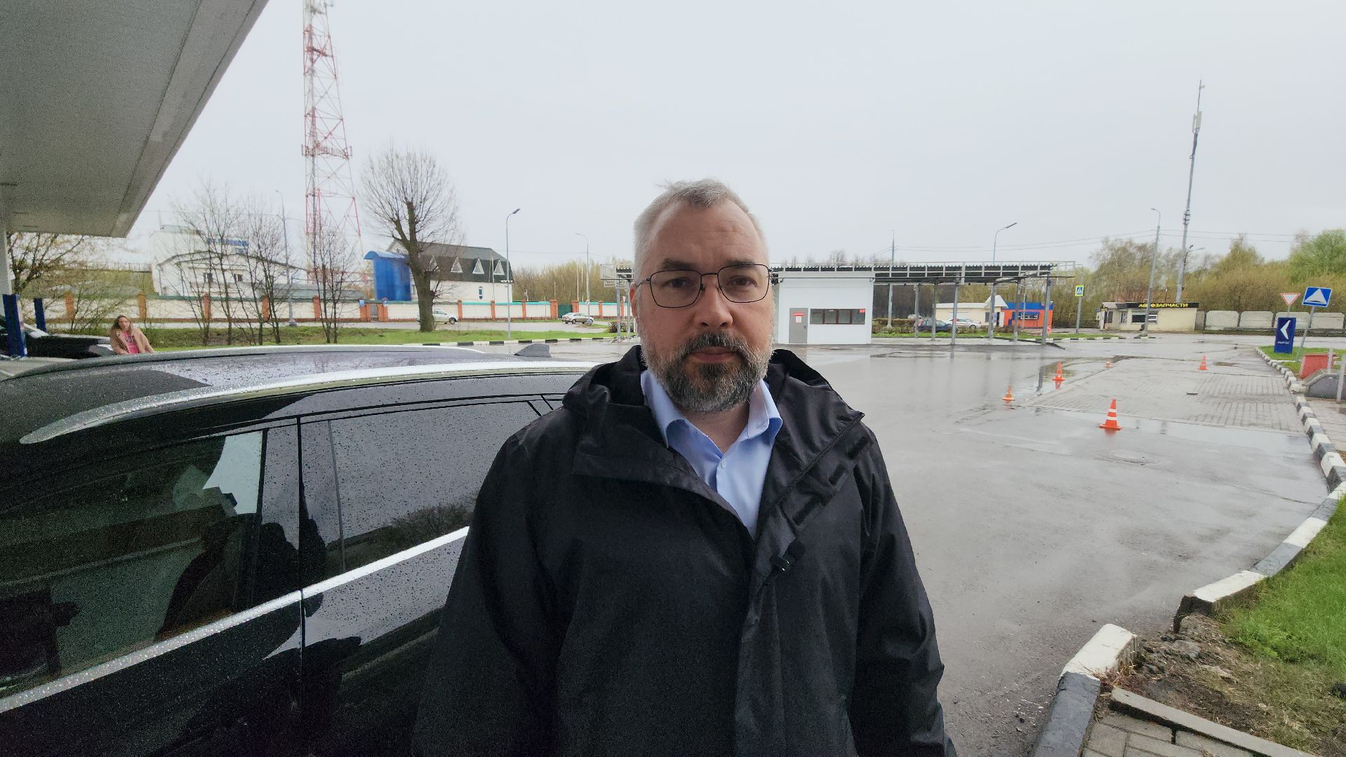 серпухов, гибридный электроавтомобиль, зарядные станции, транспорт, депутат-эколог,