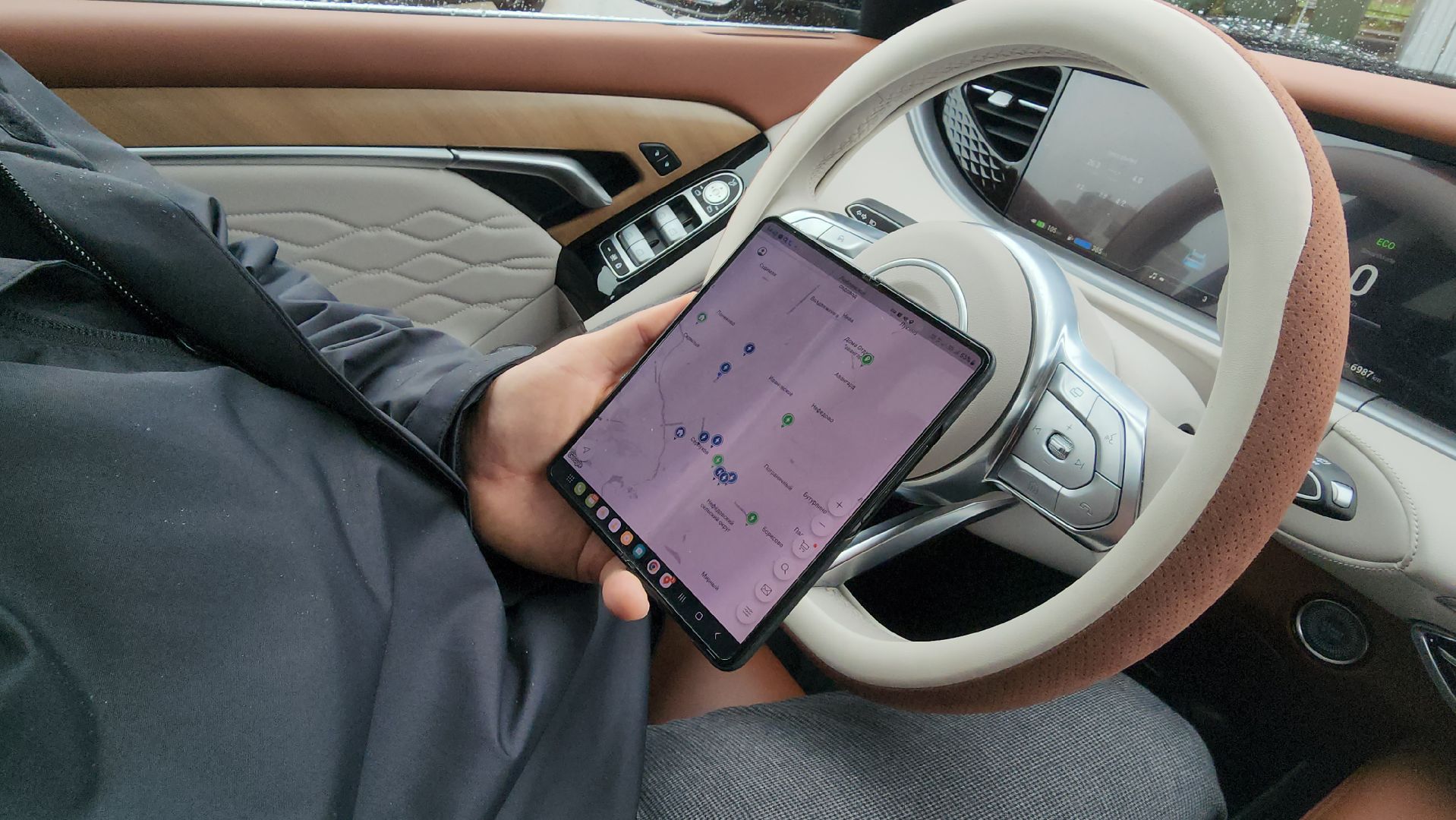 серпухов, гибридный электроавтомобиль, зарядные станции, транспорт, депутат-эколог,