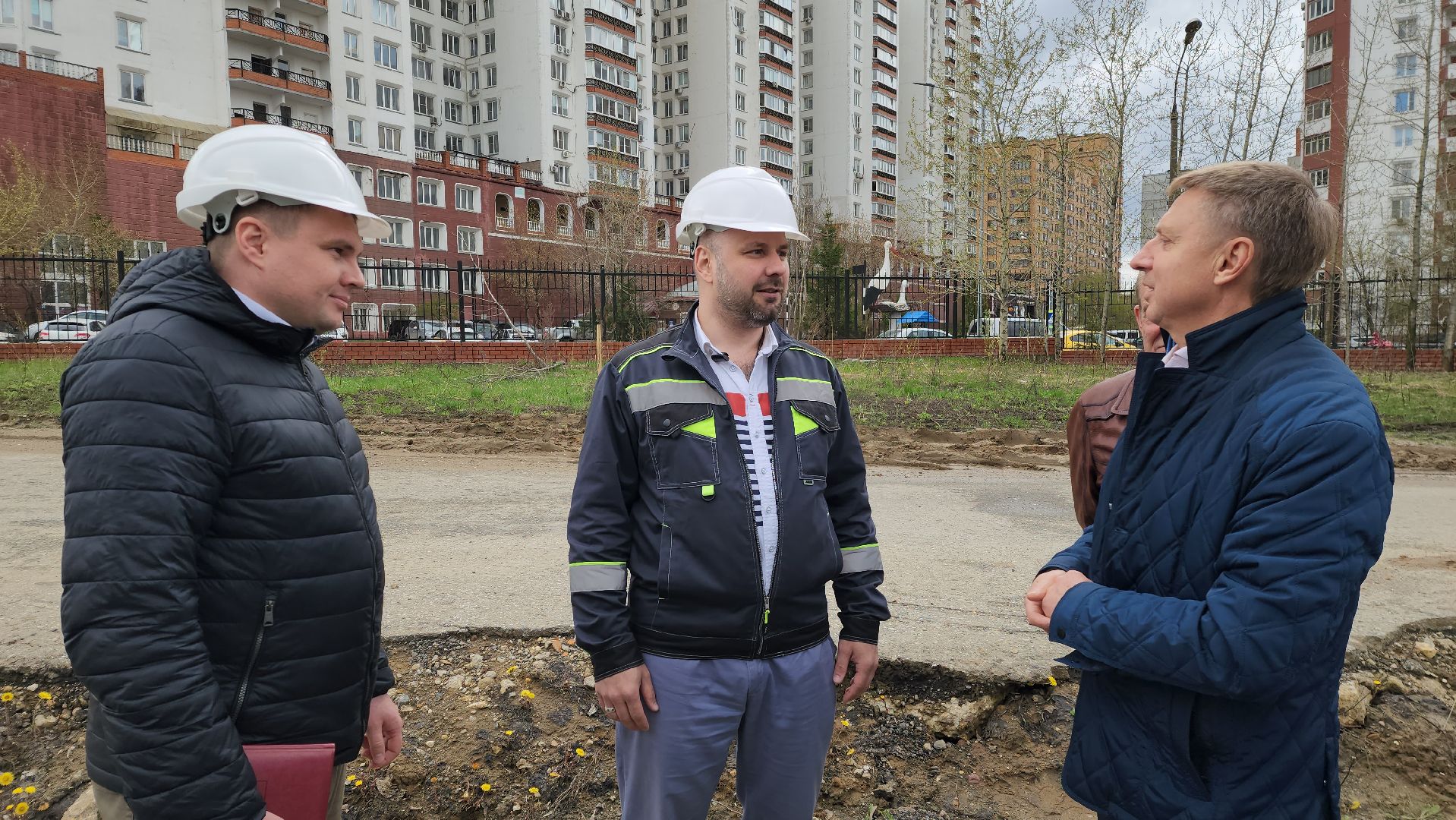 строительство соцобъектов, поручение губернатора, реконструкция школы, дзержинский,