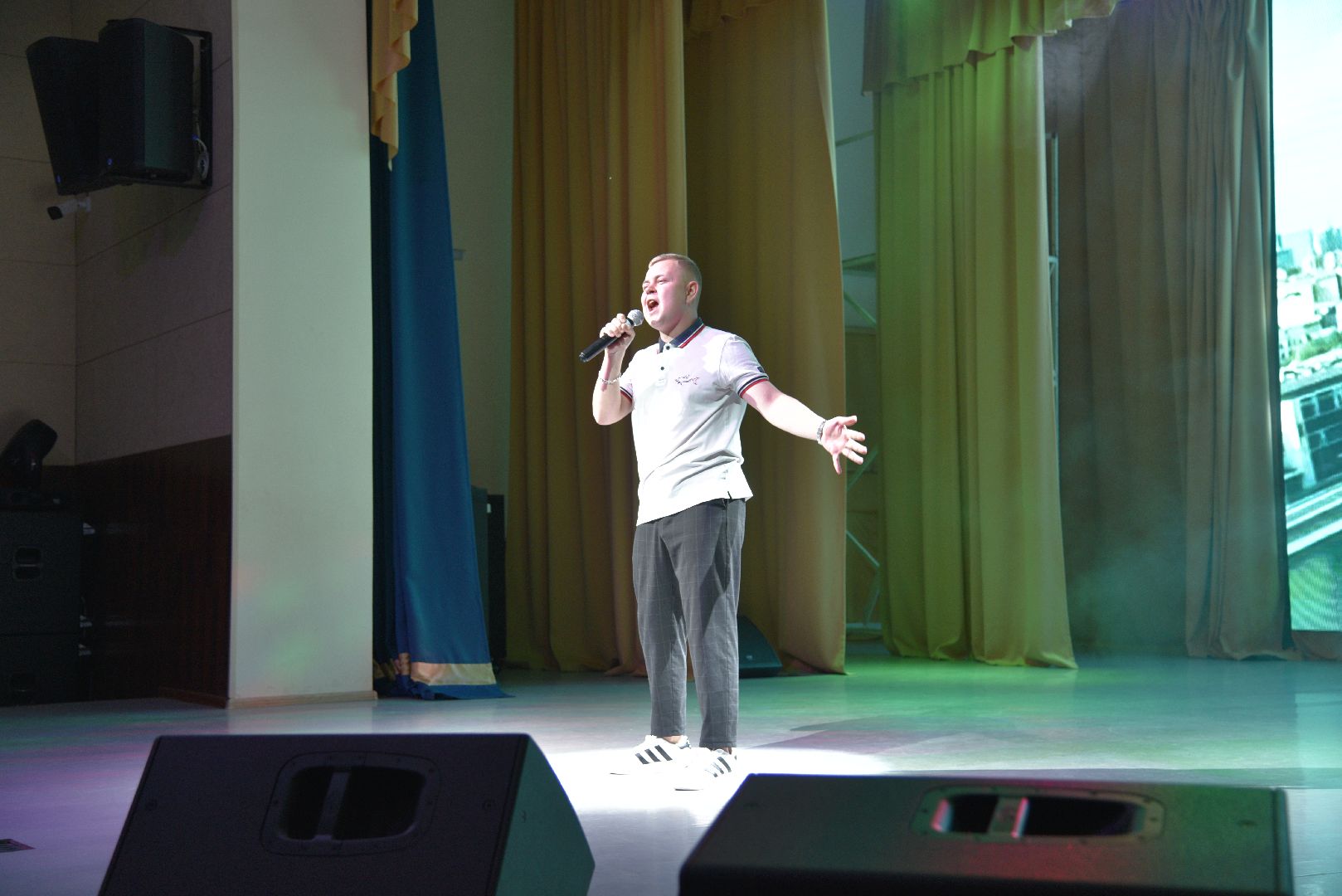 лотошино, лотошинский цдк, день труда подмосковья, концерт,