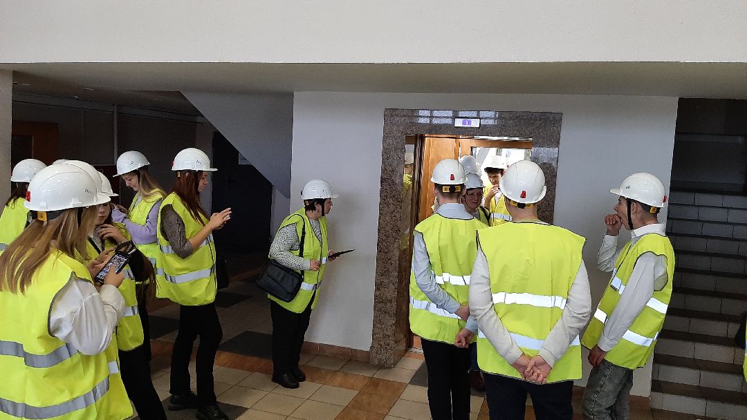 завод, лифты, студенты, импортозамещение,