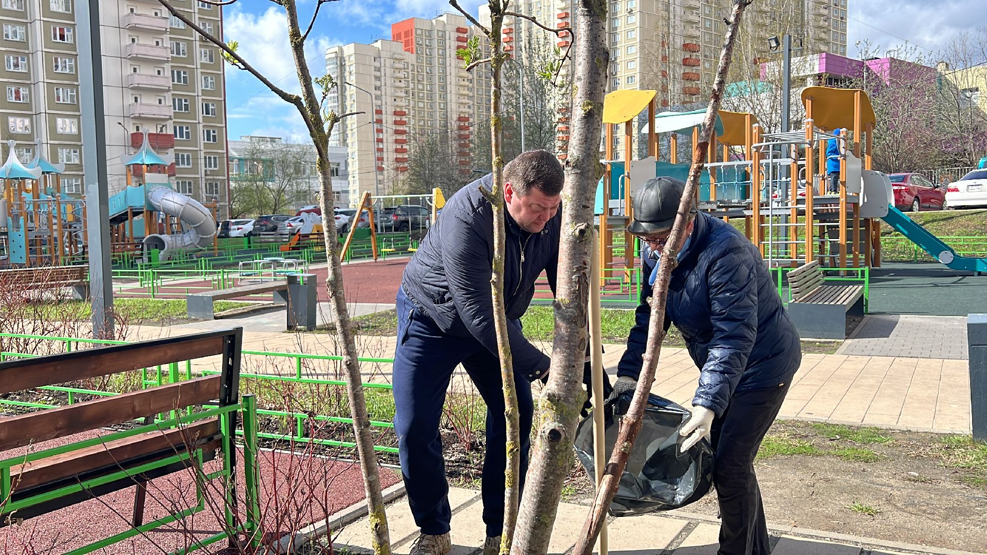 химки, субботник, благоустройство, уборка дворов,